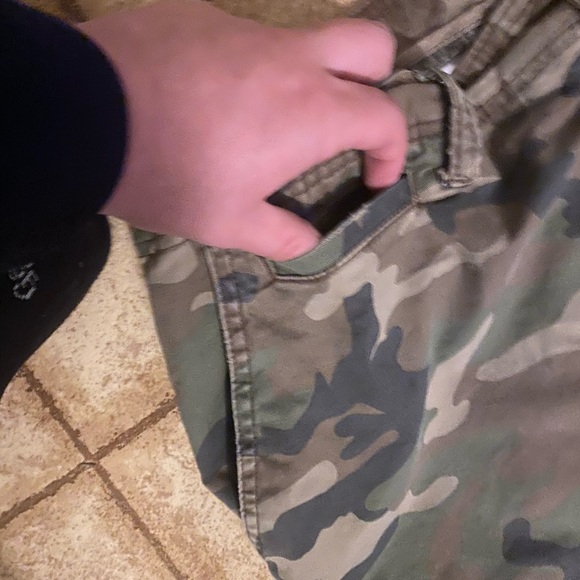 American eagle camouflage cargos - Picture 3 of 7